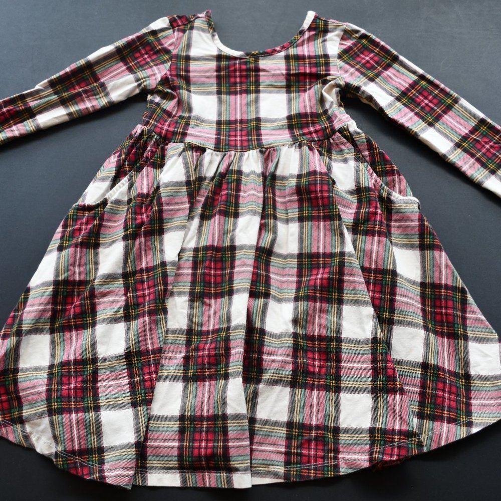 Hanna Andersson Red and Green Long Sleeve Plaid Twirl Dress